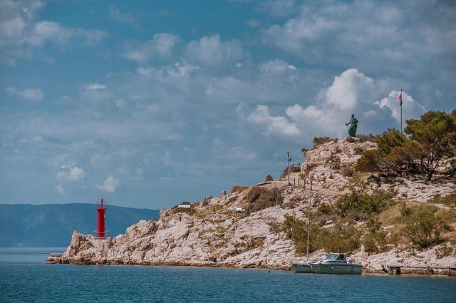 Explore Dubrovnik: Your Complete Travel Guide to the Historic City and Its Breathtaking Beauty