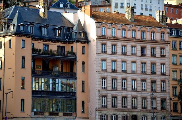 Lyon Travel Guide: Experience the City of Lights, Gastronomy, Culture, and Stunning Sights